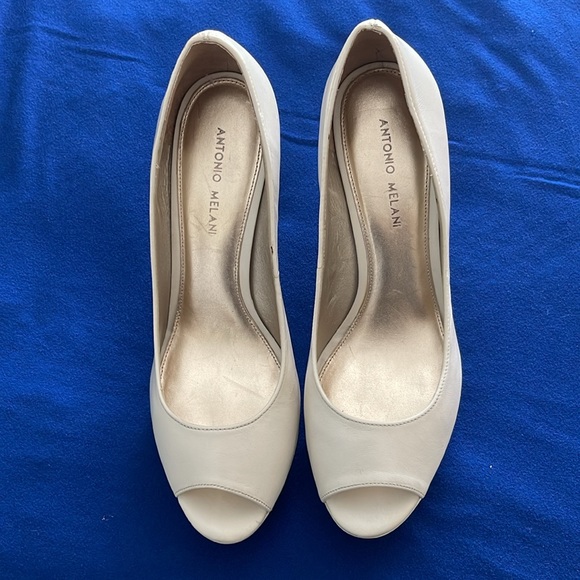 Antonio Melani size 11M bone white shoes - Picture 3 of 3